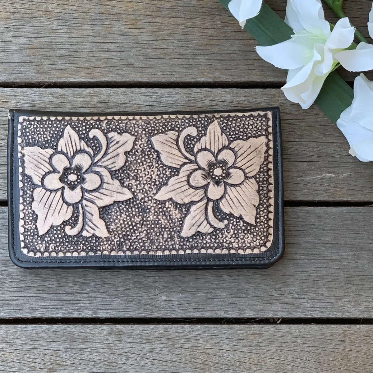 HAND TOOLED FLOWER FLAT WALLET VINTAGE BLACK