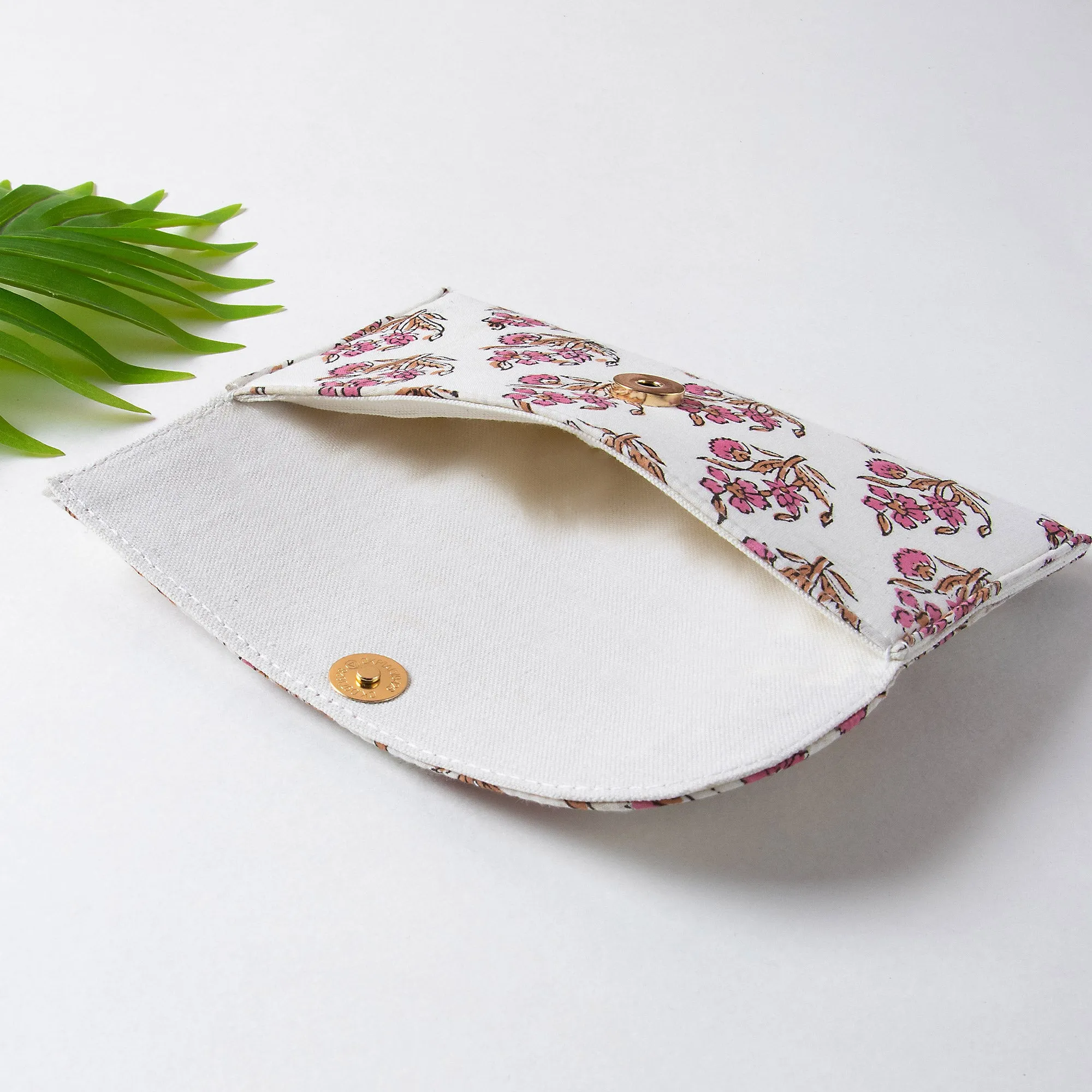 Handicraft Beautiful Floral Print Clutch Bags