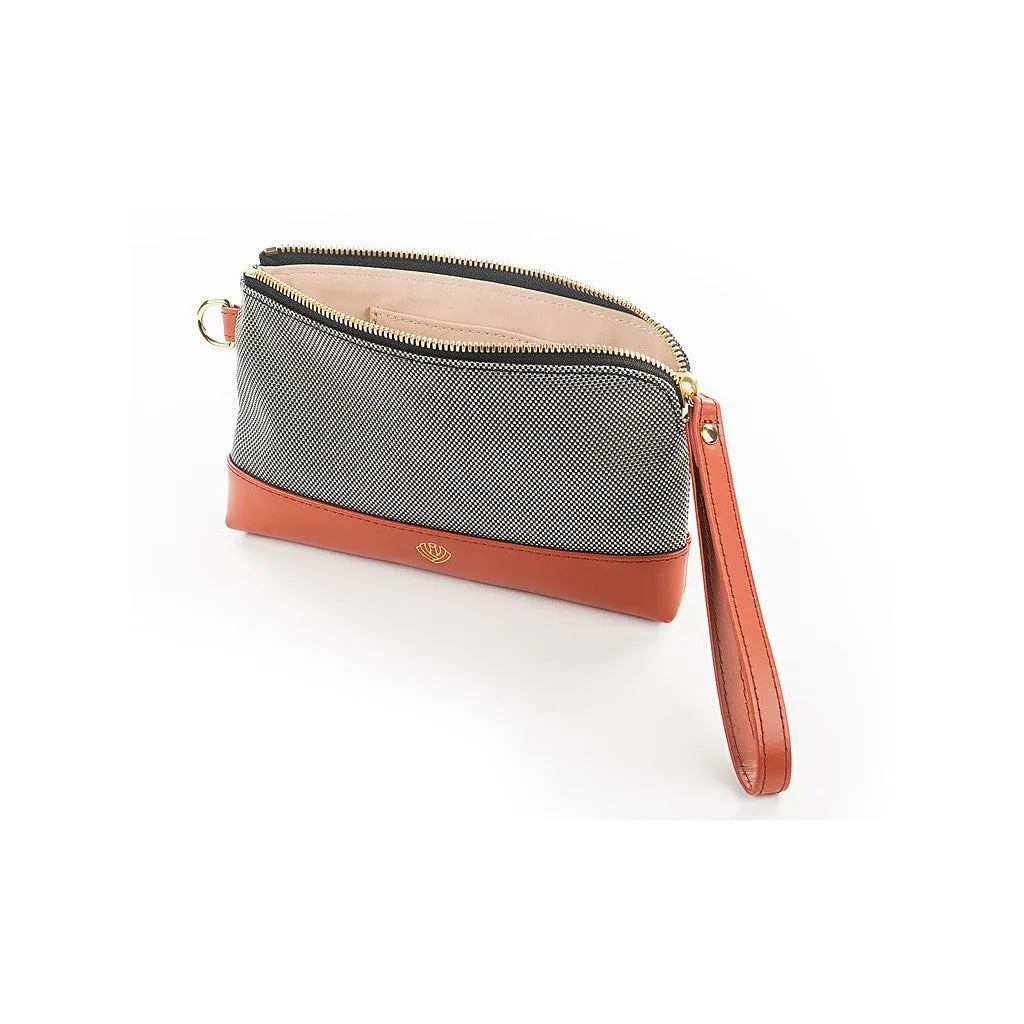 Valletta Wristlet in Cognac